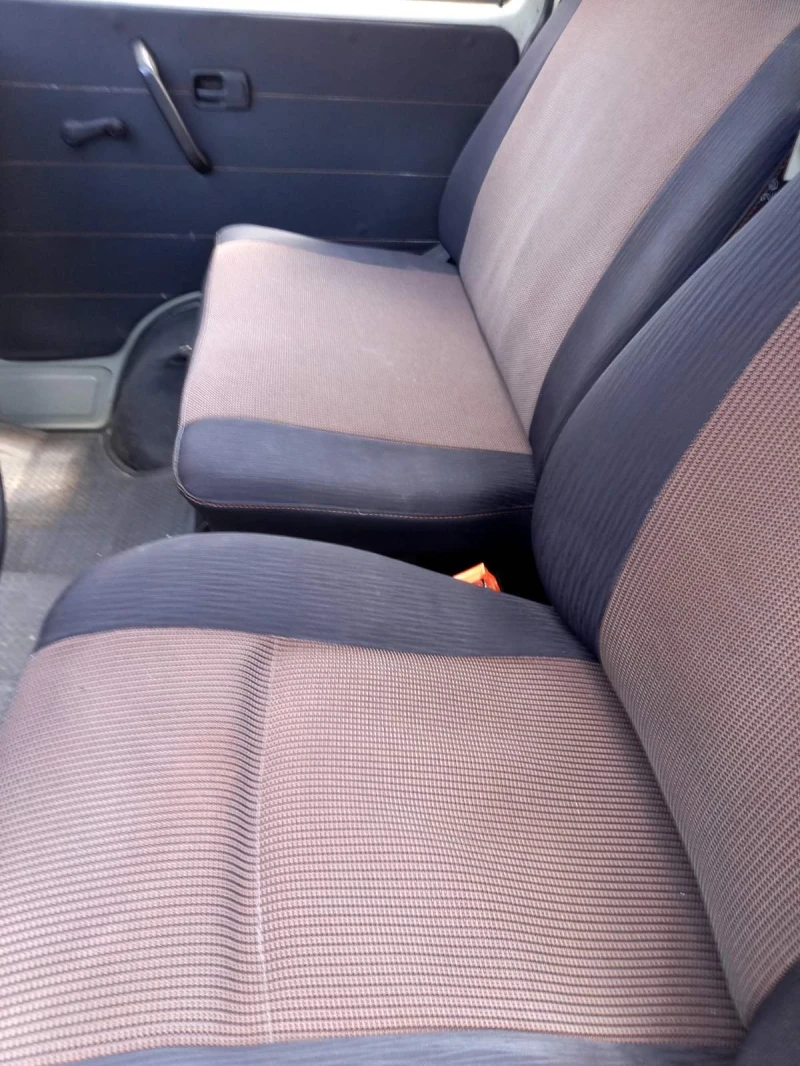 VW Transporter 1.9 Diesel, снимка 7 - Бусове и автобуси - 52483955