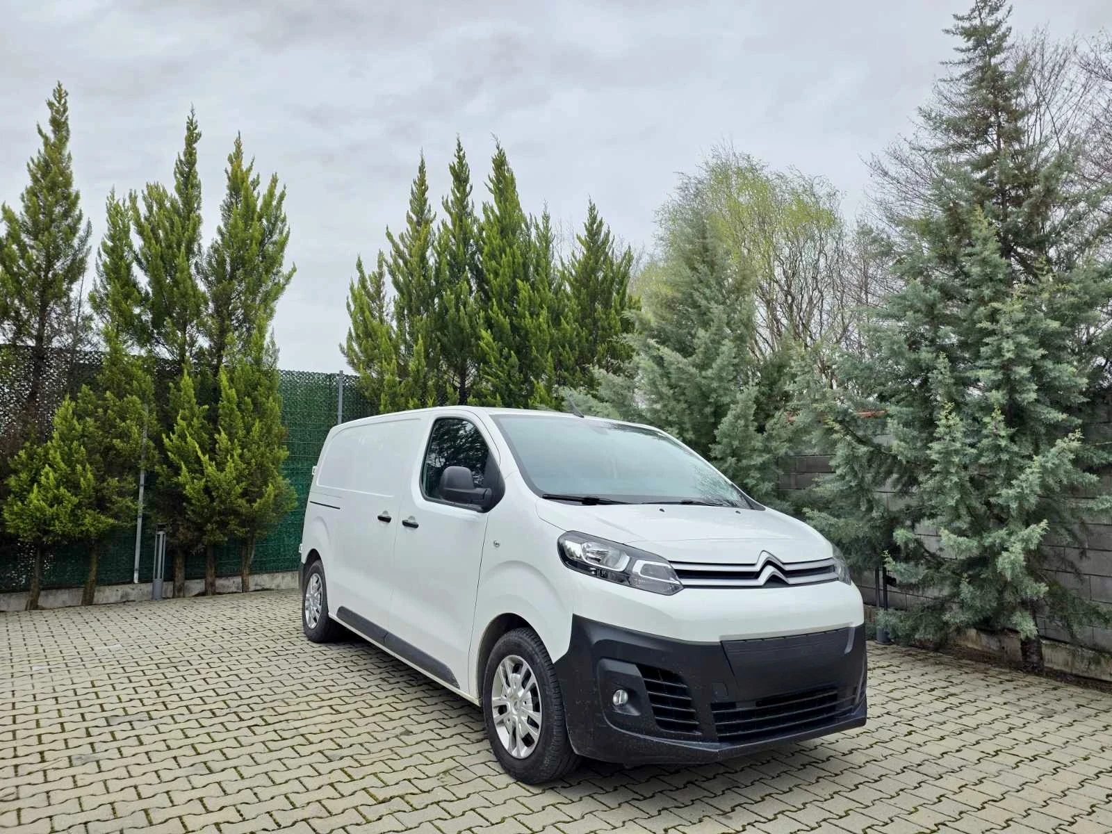 Citroen Jumpy Electric  75kw, снимка 2 - Бусове и автобуси - 54016820