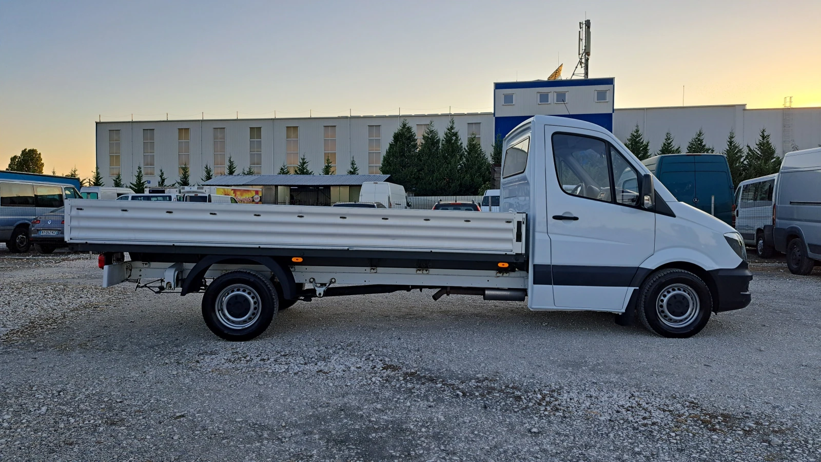 Mercedes-Benz Sprinter MAXI - 227000км!!!КЛИМАТИК , снимка 8 - Бусове и автобуси - 55696312