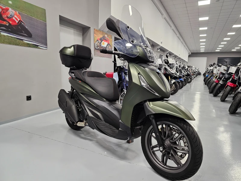 Piaggio Beverly 400ie, HPE, ABS-ASR, 07.2023г. , снимка 2 - Мотоциклети и мототехника - 49205200