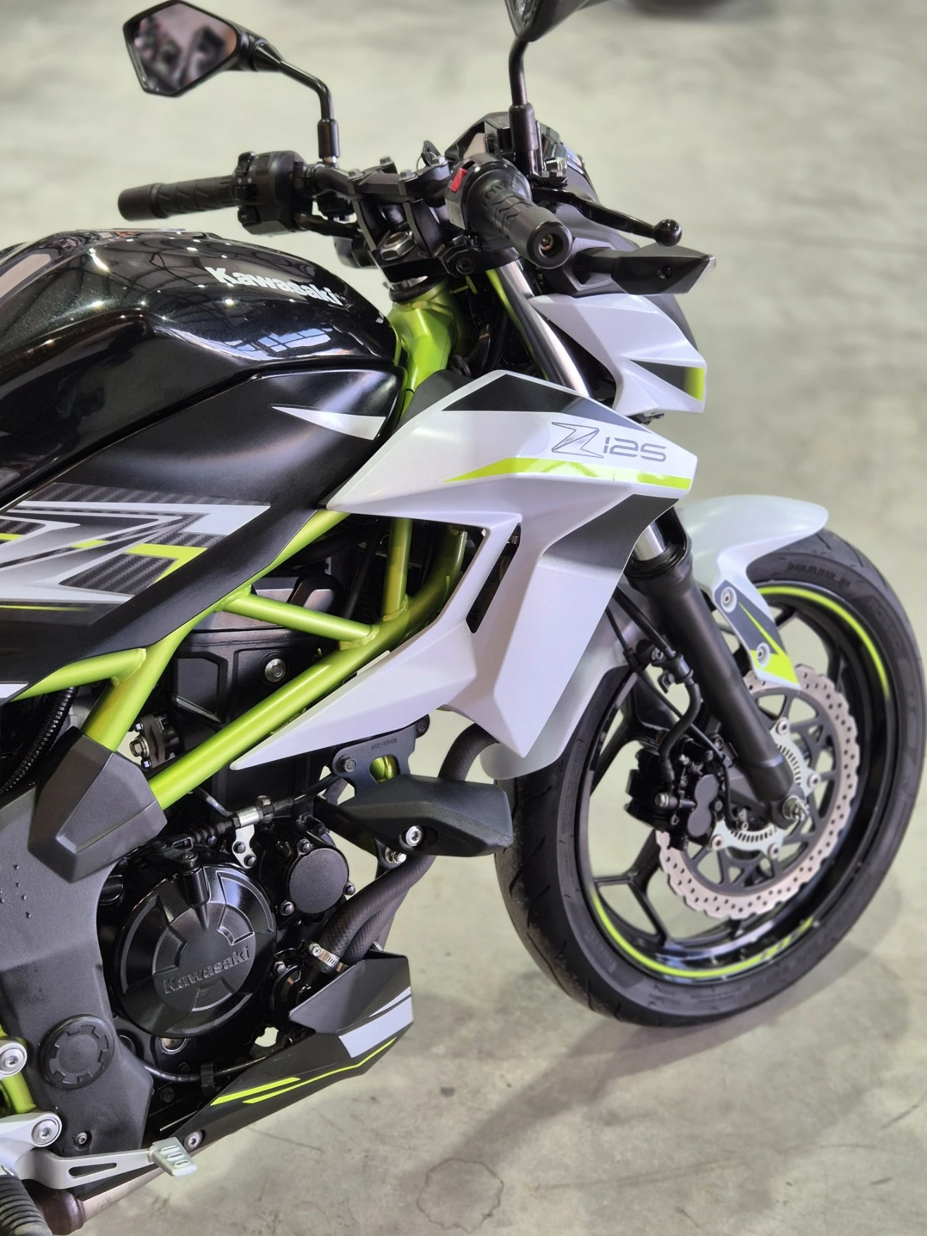 Kawasaki Z 125ie ABS!!! ARROW!!! A1!!! Нов внос от ШВЕЙЦАРИЯ!, снимка 12 - Мотоциклети и мототехника - 54511036