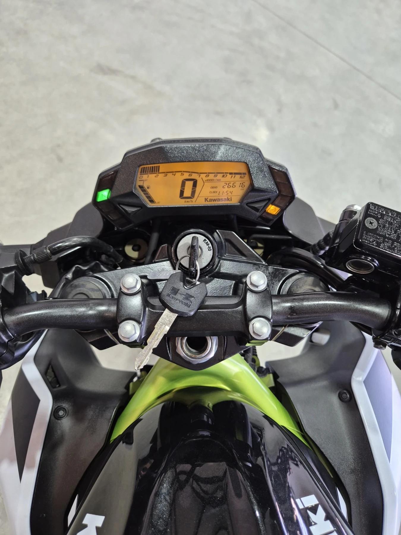 Kawasaki Z 125ie ABS!!! ARROW!!! A1!!! Нов внос от ШВЕЙЦАРИЯ!, снимка 17 - Мотоциклети и мототехника - 54511036