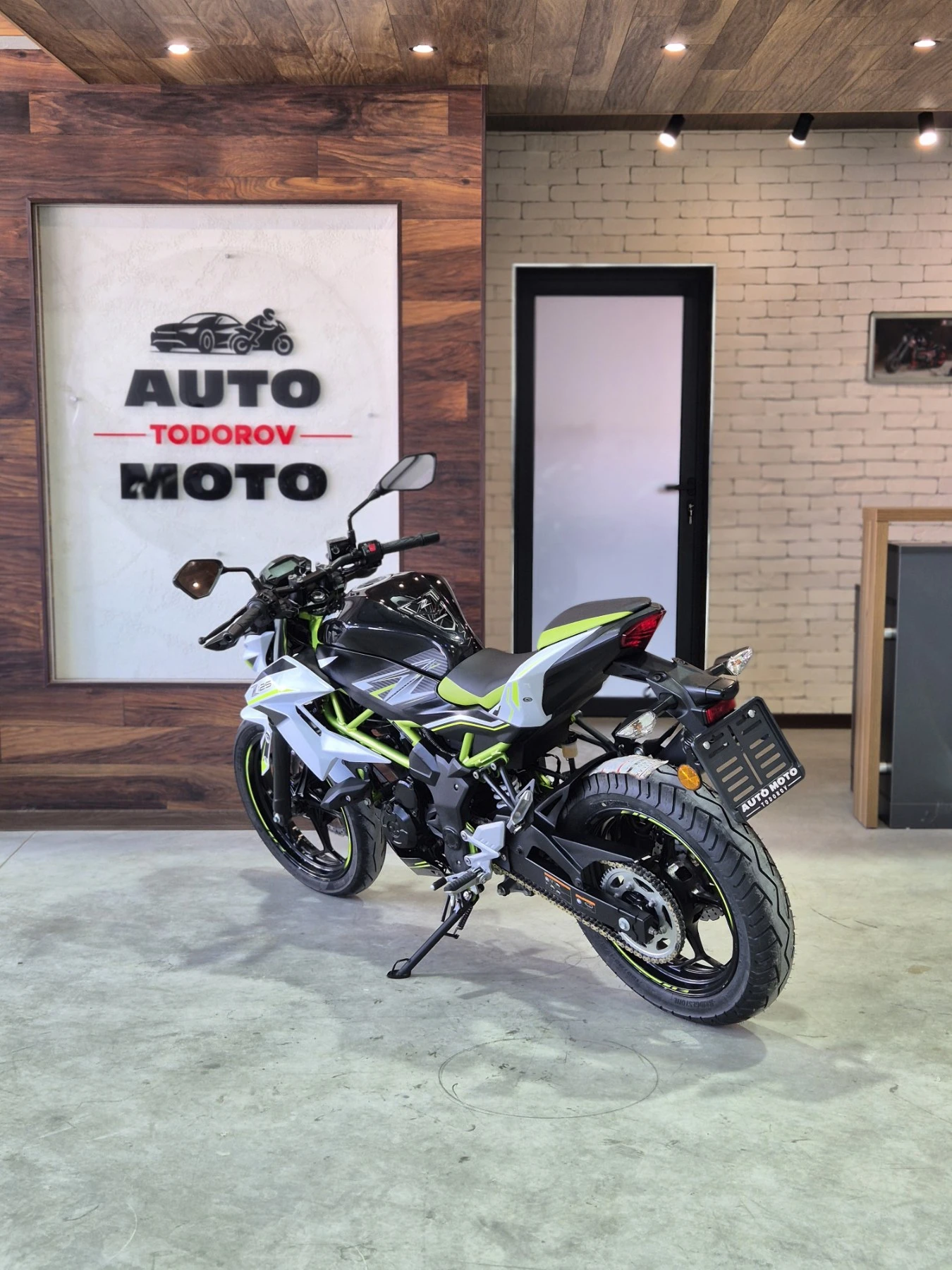 Kawasaki Z 125ie ABS!!! ARROW!!! A1!!! Нов внос от ШВЕЙЦАРИЯ!, снимка 5 - Мотоциклети и мототехника - 54511036