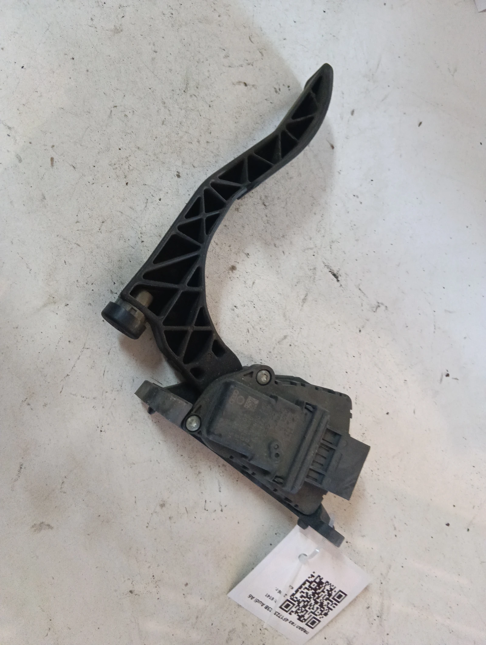 педал газ 4F1723523B Audi A6
