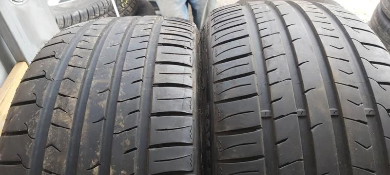 Гуми Летни 225/35R19, снимка 1 - Гуми и джанти - 33054479