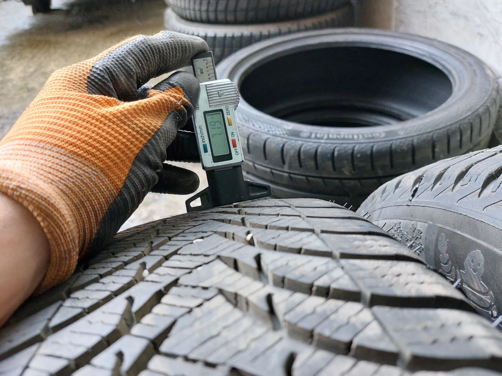 ���� 215/60R17 | Mobile.bg � ����������� 4