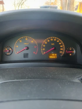 Opel Vectra 2.2 DTI 125, снимка 9