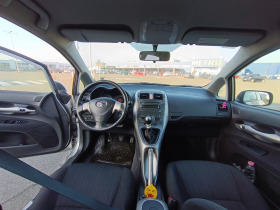 Toyota Auris 2.0 D4D #ТОП#ОБСЛУЖЕНА, снимка 5 - Автомобили и джипове - 45718601