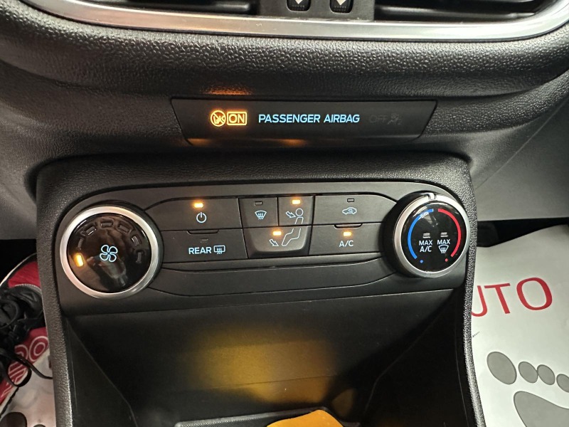 Ford Fiesta LPG/Bluetooth/Lane Assist/USB, снимка 15 - Автомобили и джипове - 45880774