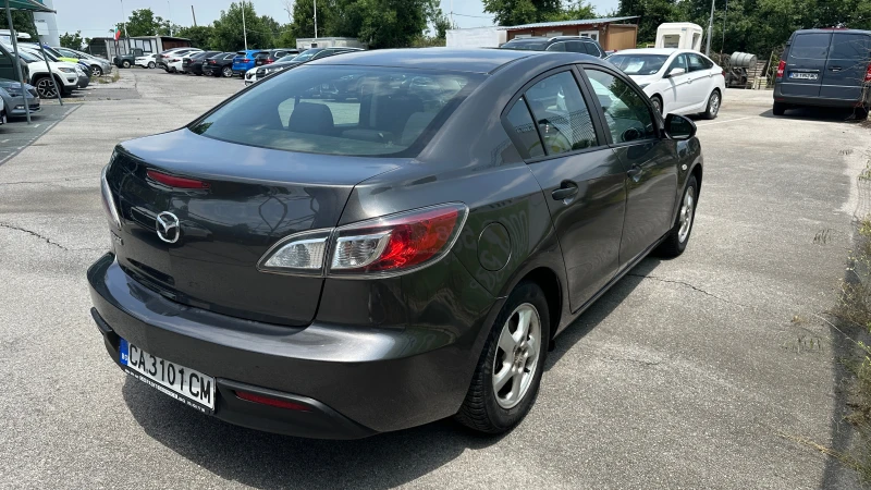 Mazda 3 1.6i 16V от България, снимка 6 - Автомобили и джипове - 50615729