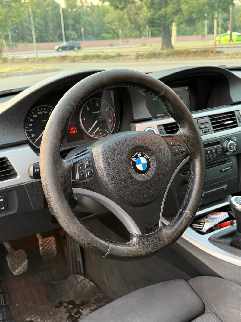 BMW 320, снимка 10 - Автомобили и джипове - 50689705