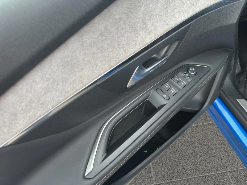 Peugeot 3008 GT PACK 1.6 Plug-in HYBRID 2WD 225 e-EAT8 EURO 6, снимка 15 - Автомобили и джипове - 52696230