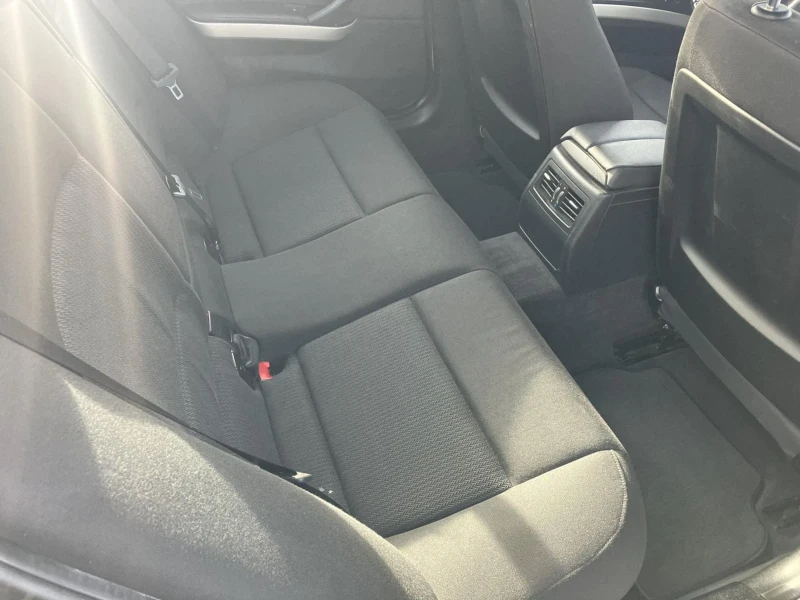 BMW 320 * Facelift* АВТОМАТИК* , снимка 9 - Автомобили и джипове - 53051935