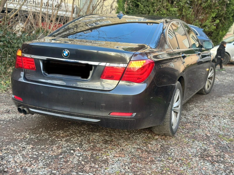 BMW 730, снимка 2 - Автомобили и джипове - 53152198