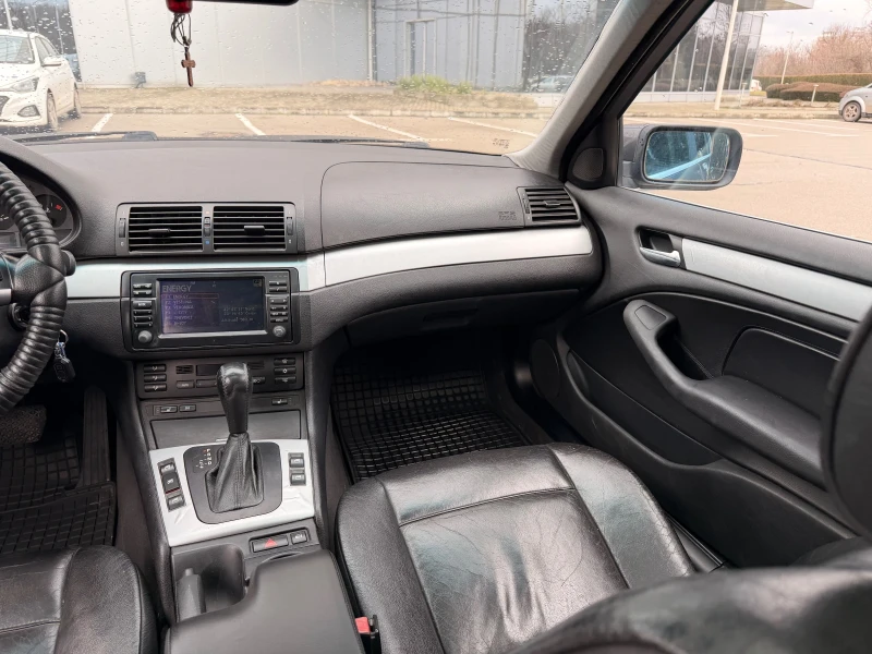 BMW 330, снимка 10 - Автомобили и джипове - 53392344