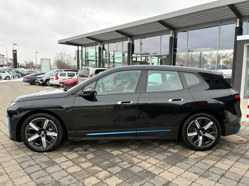 BMW iX IX50, снимка 2 - Автомобили и джипове - 53526663