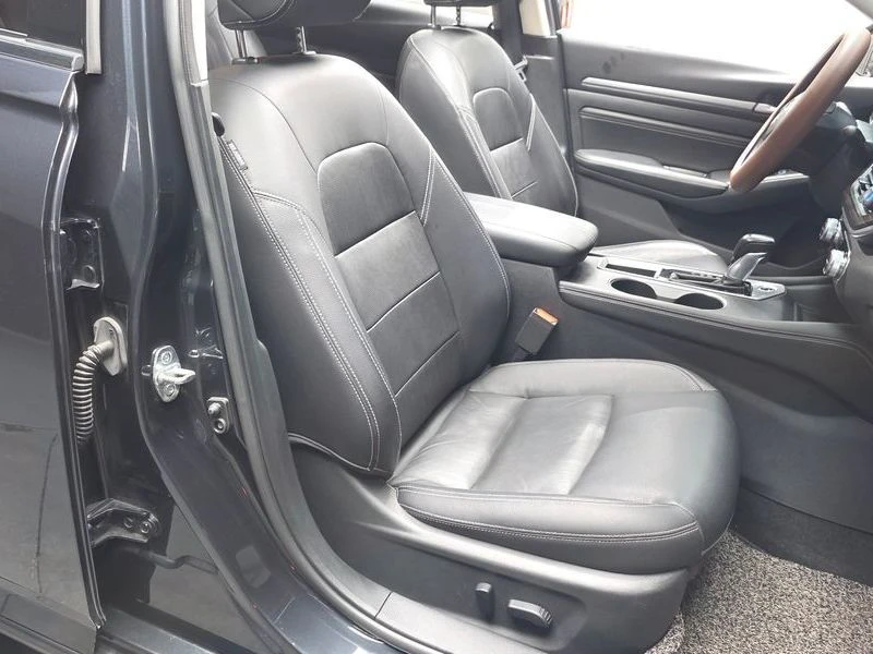 Nissan Altima 2.5 Automatic, снимка 11 - Автомобили и джипове - 55776105