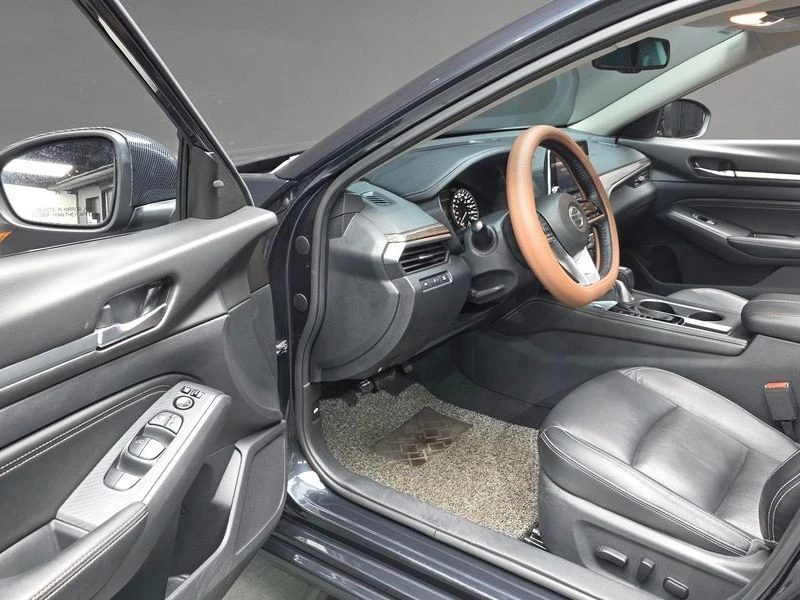 Nissan Altima 2.5 Automatic, снимка 10 - Автомобили и джипове - 55776105