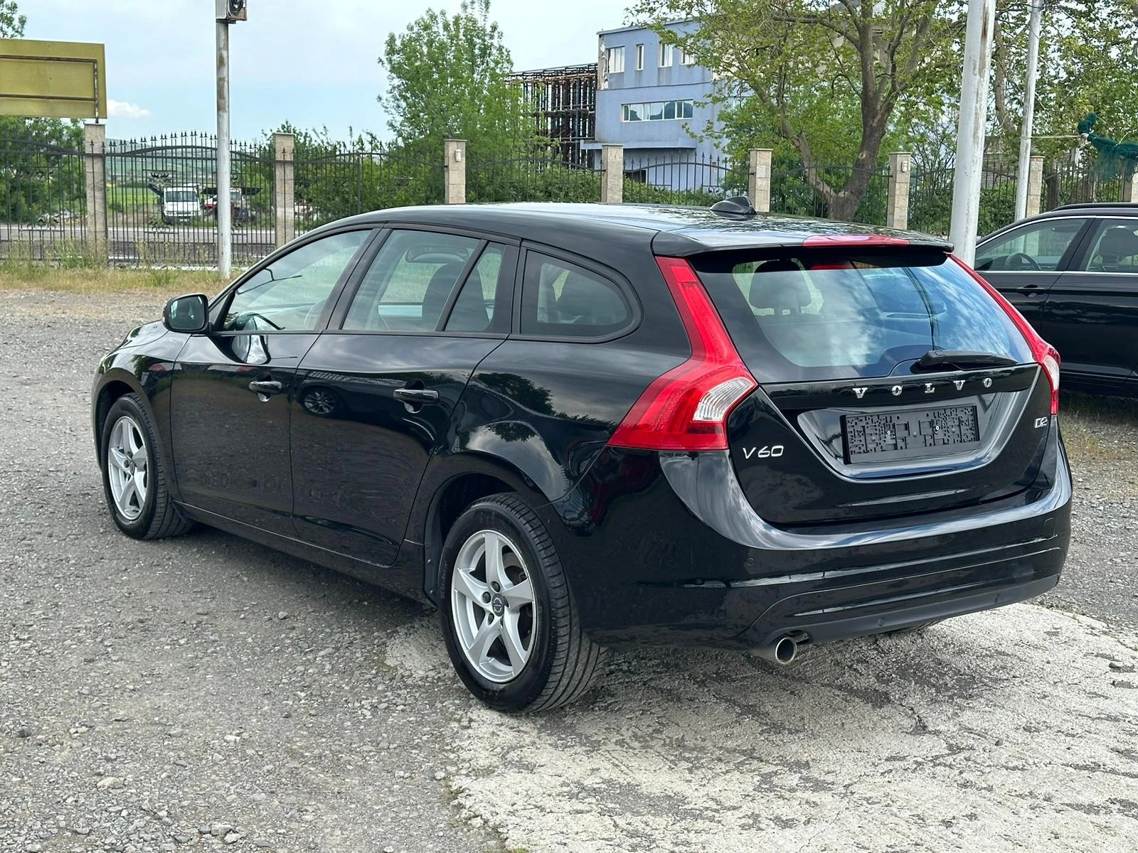 Volvo V60 2, 0tdi - изображение 5