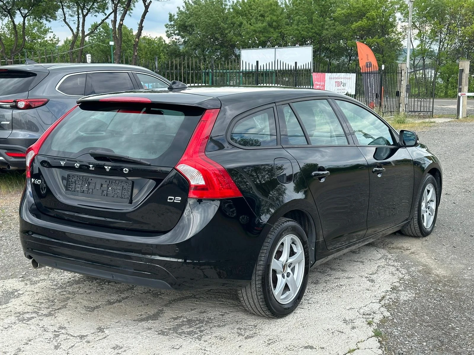 Volvo V60 2, 0tdi - изображение 4