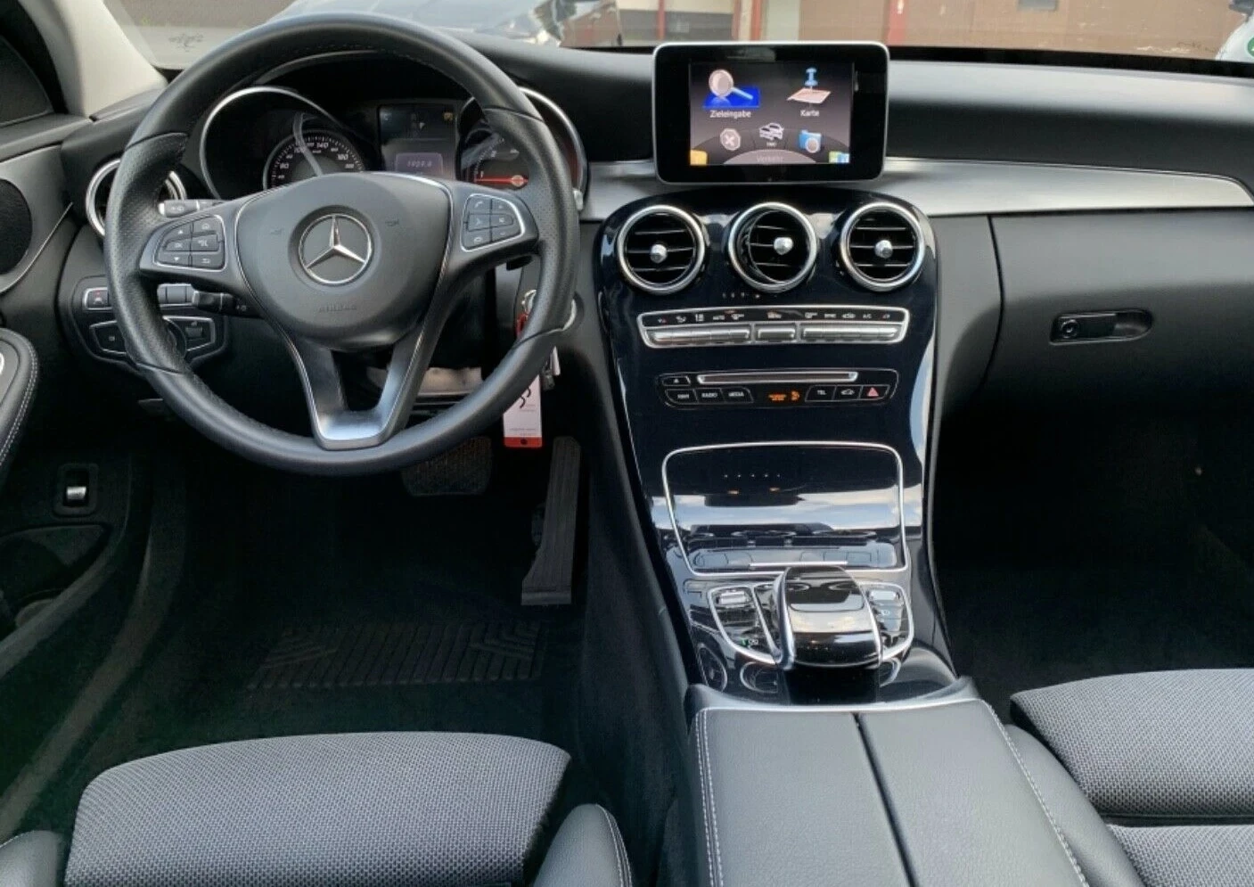 Mercedes-Benz C 220 9G-TRONIC/124, 000 КМ./2018г./FULL LED/KEY LESS - изображение 5