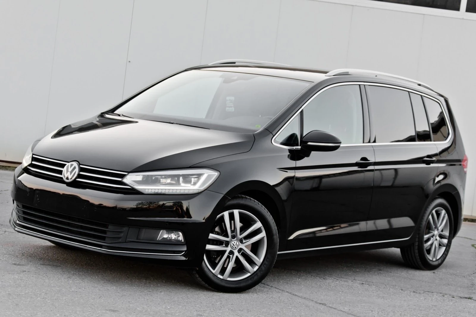 VW Touran  - изображение 2