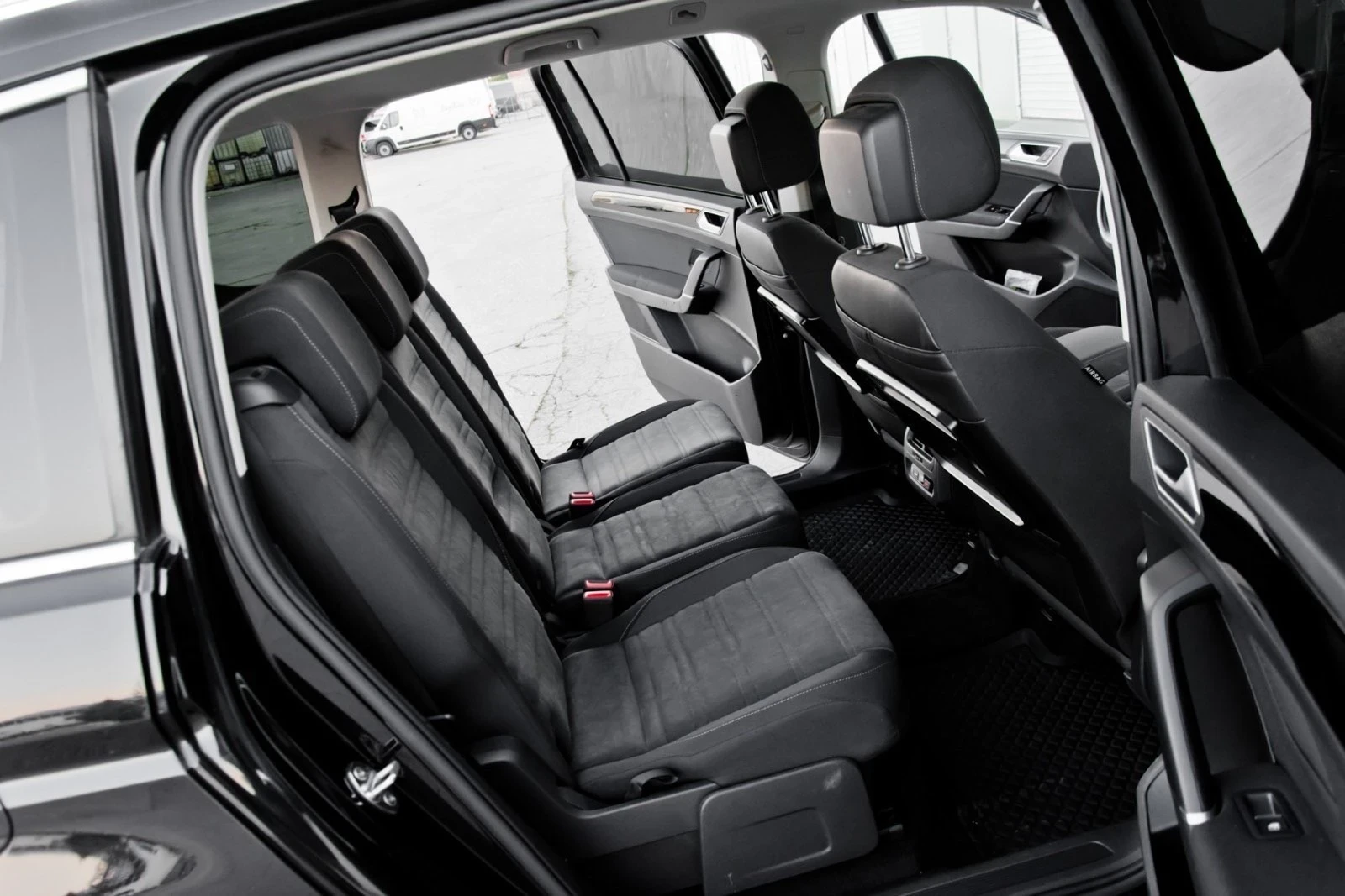 VW Touran  - изображение 7