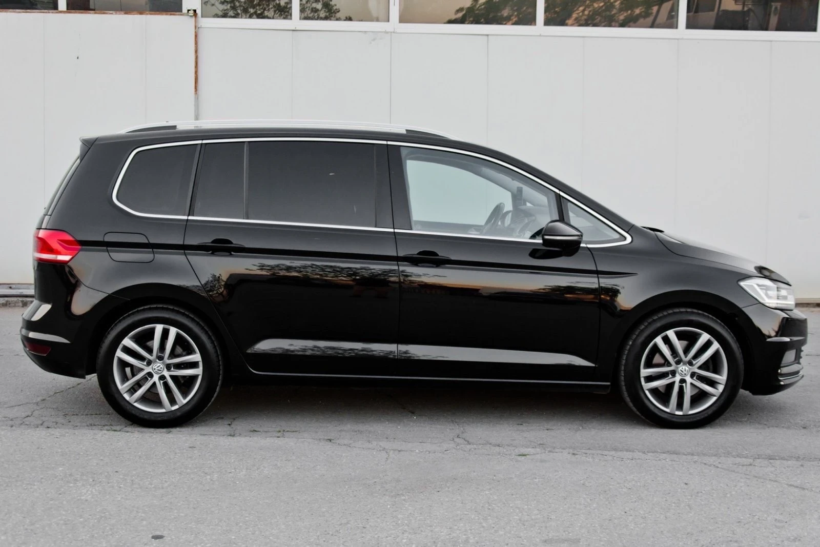 VW Touran  - изображение 5