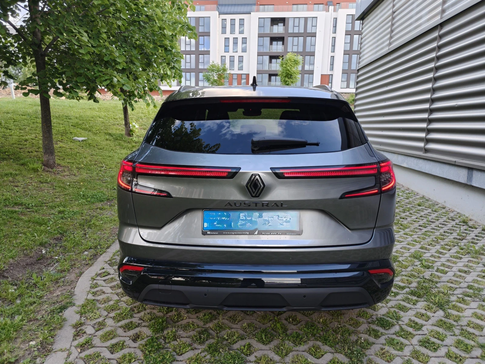 Renault Austral Esprit Alpine mild hybrid 1.3 TCE - изображение 5