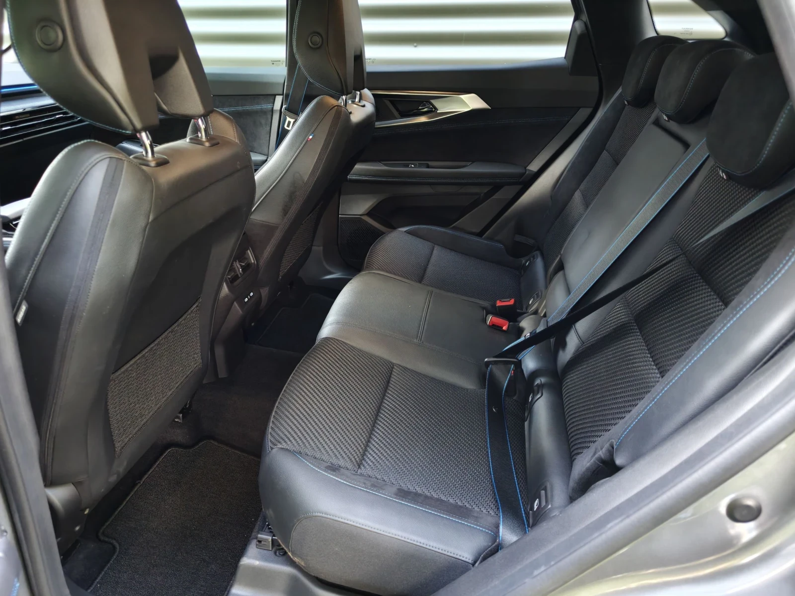 Renault Austral Esprit Alpine mild hybrid 1.3 TCE - изображение 8