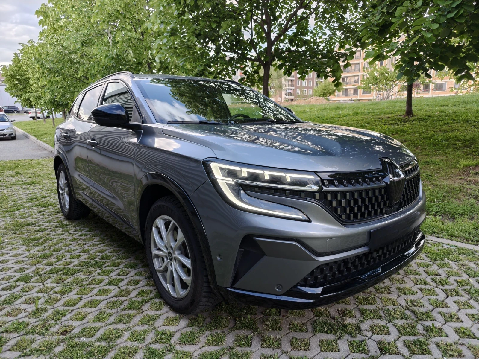 Renault Austral Esprit Alpine mild hybrid 1.3 TCE - изображение 3
