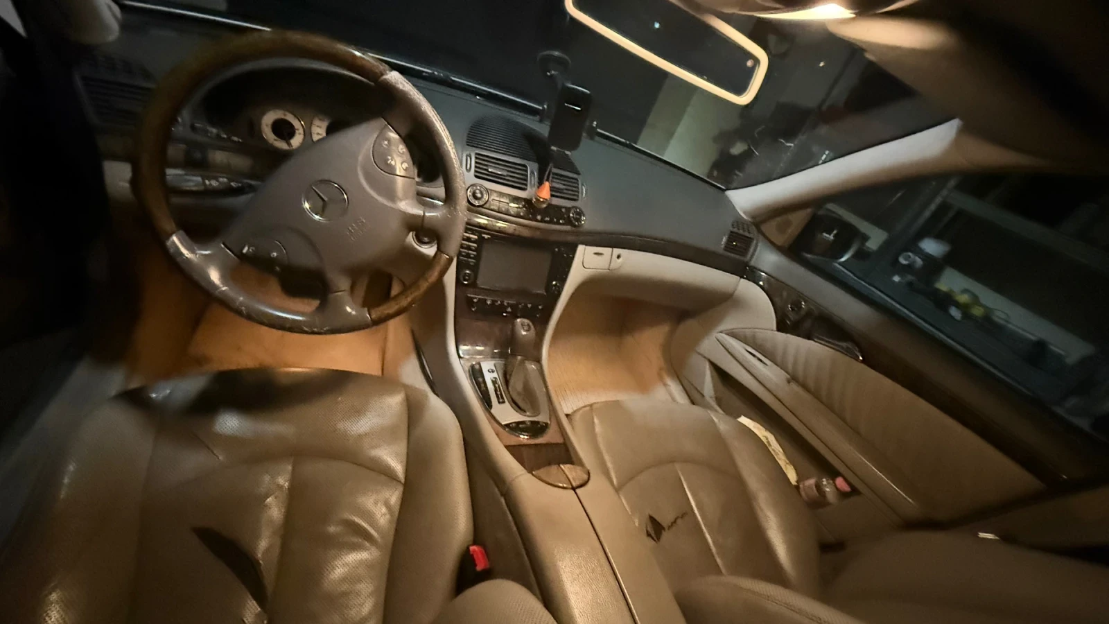Mercedes-Benz E 500  - изображение 2