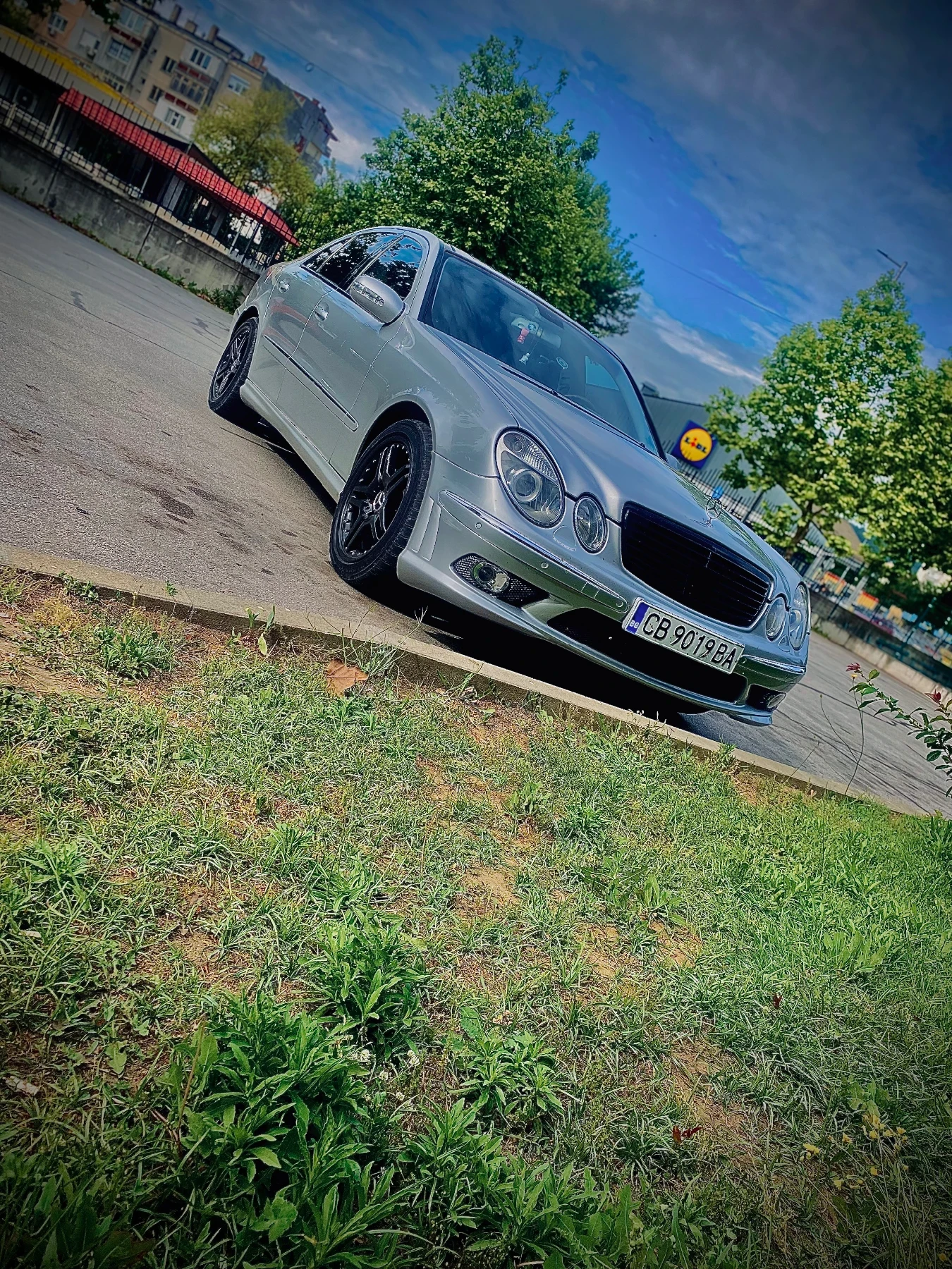 Mercedes-Benz E 500  - изображение 10