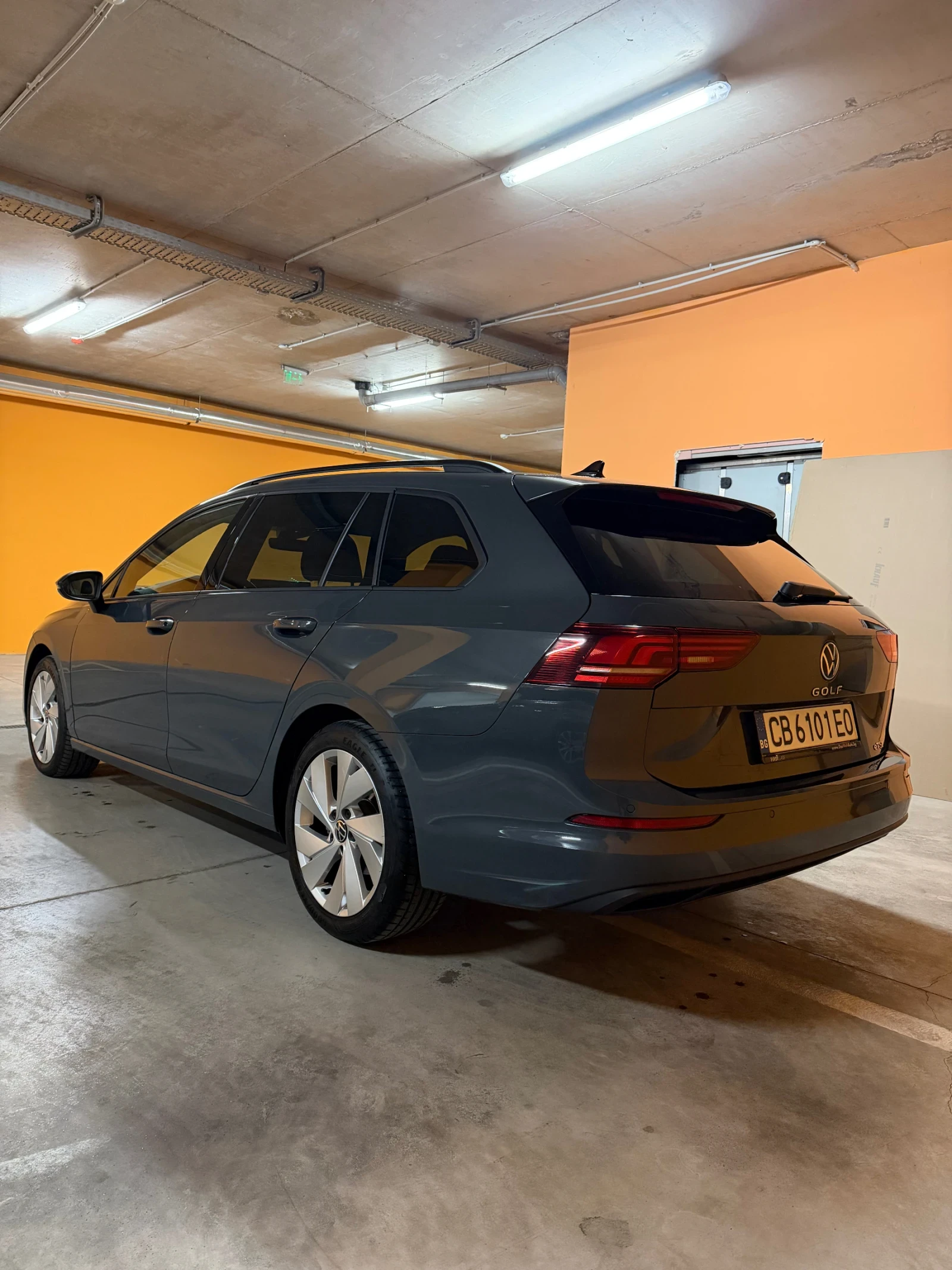 VW Golf Комби eTSI 150 к.с. Гаранция до 2029година - изображение 4