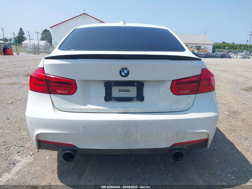 BMW 340 * АВТО КРЕДИТ* ЦЕНА ДО БГ * СЕРВИЗНА ИСТОРИЯ *  - изображение 8