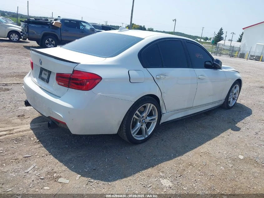 BMW 340 * АВТО КРЕДИТ* ЦЕНА ДО БГ * СЕРВИЗНА ИСТОРИЯ *  - изображение 9