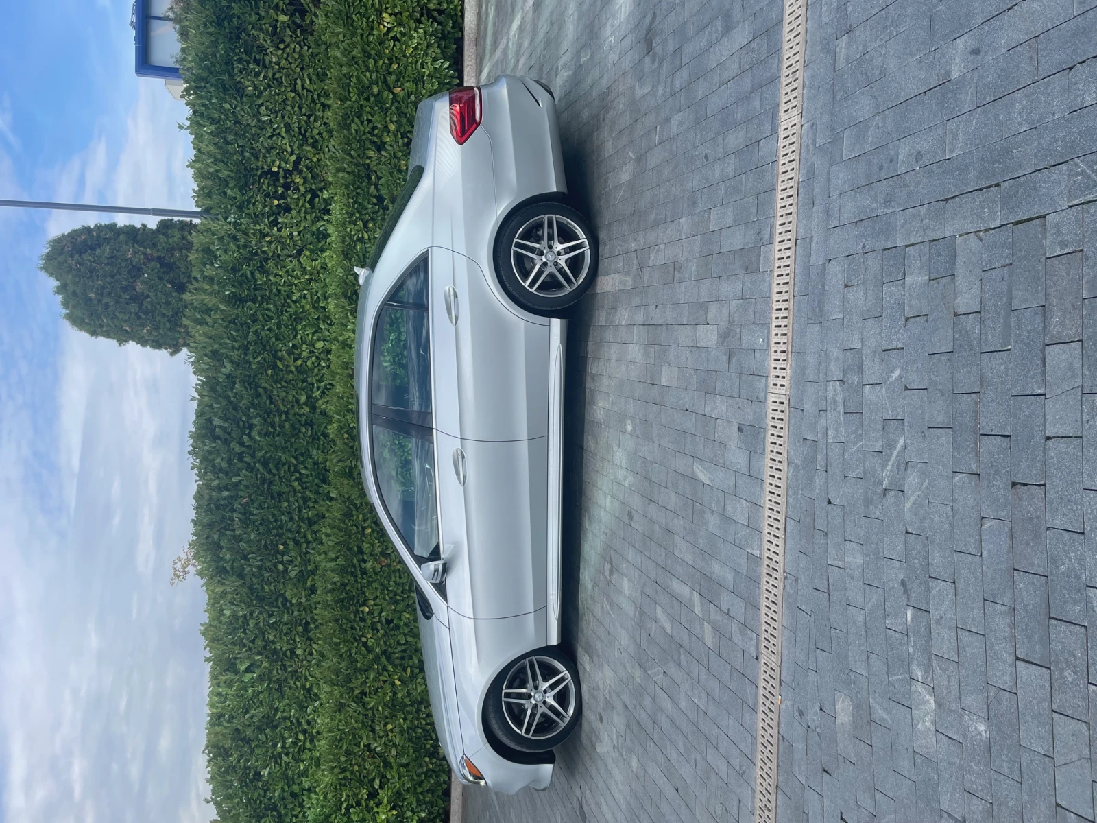 Mercedes-Benz E 350  - изображение 7