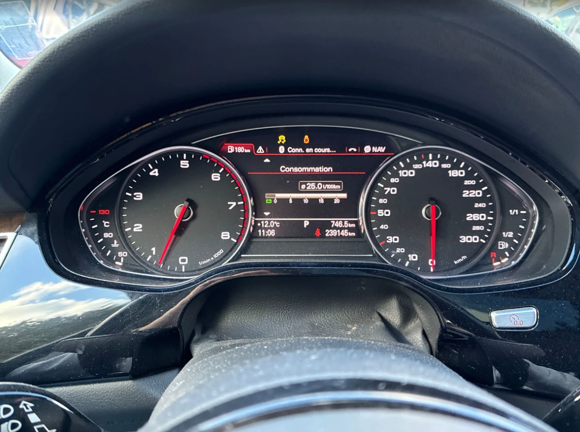 Audi A8 Premium - изображение 6