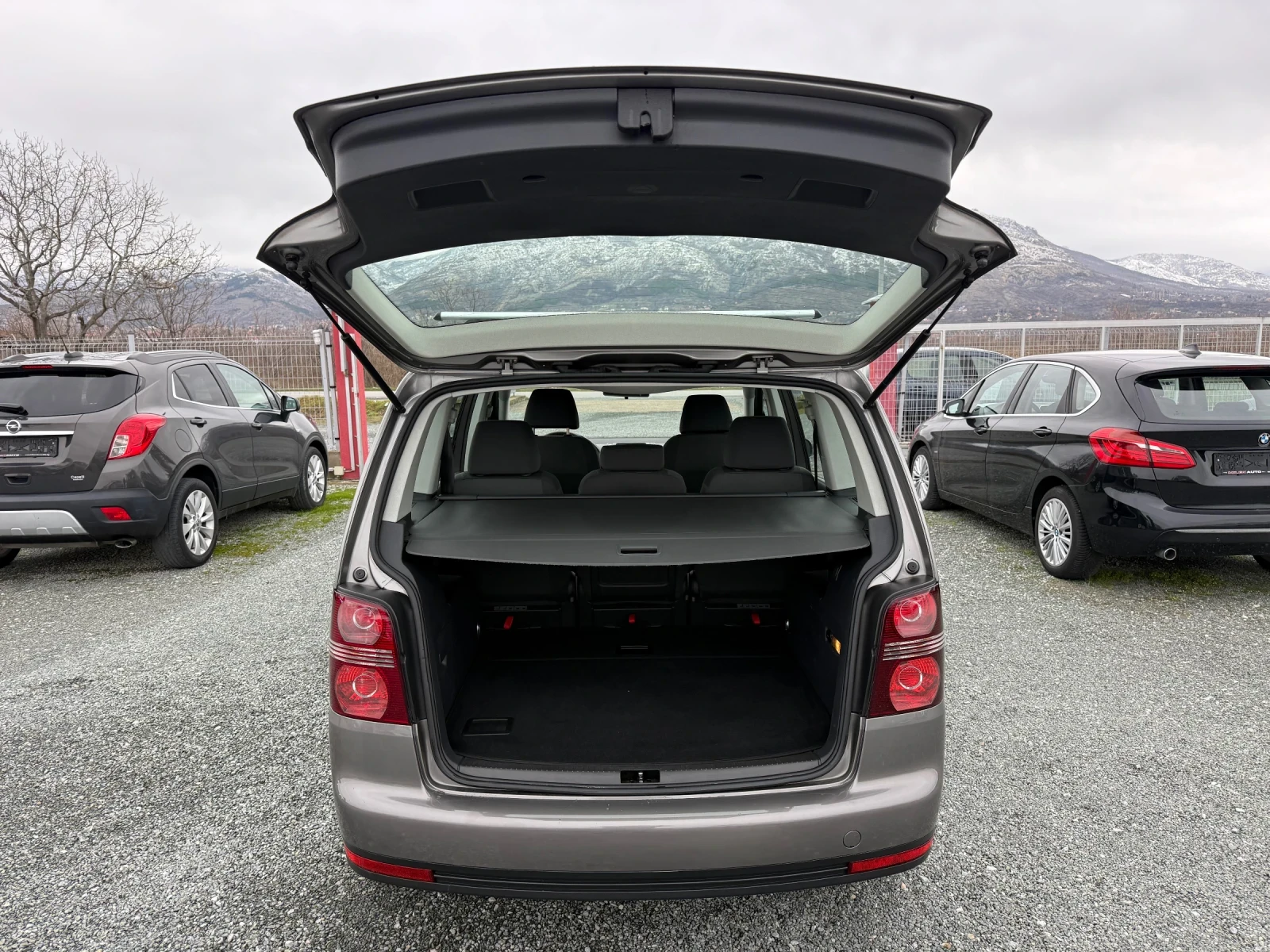 VW Touran (KATO ����)^(���) | Mobile.bg � ����������� 8