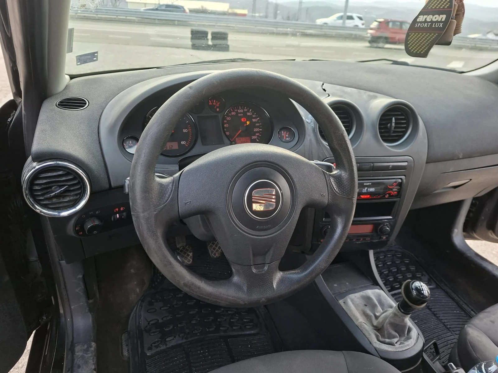 Seat Ibiza, снимка 7 - Автомобили и джипове - 53713517