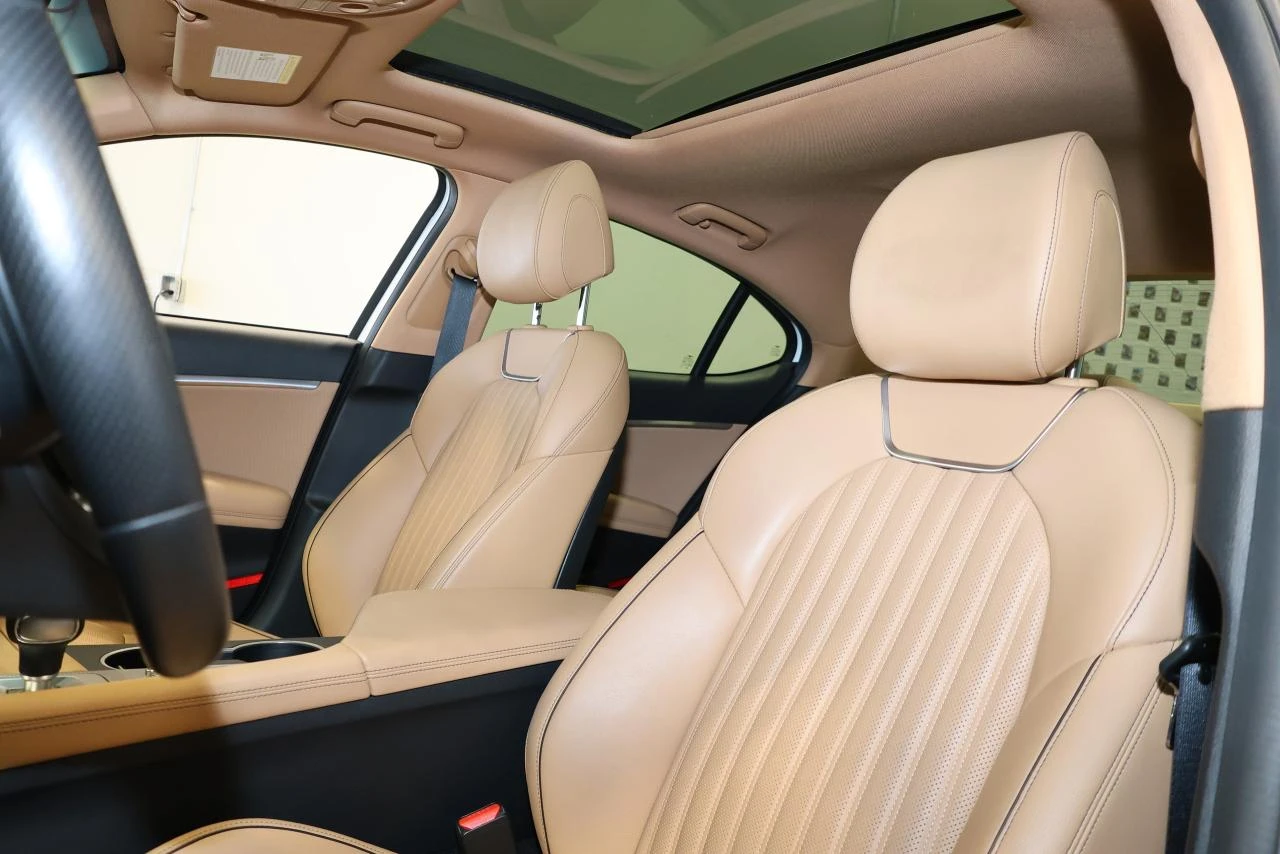 Genesis G70 2.0T AWD - SUNROOF| NAVI| CAMERA| BLINDSPOT| LANEK, снимка 11 - Автомобили и джипове - 53818636