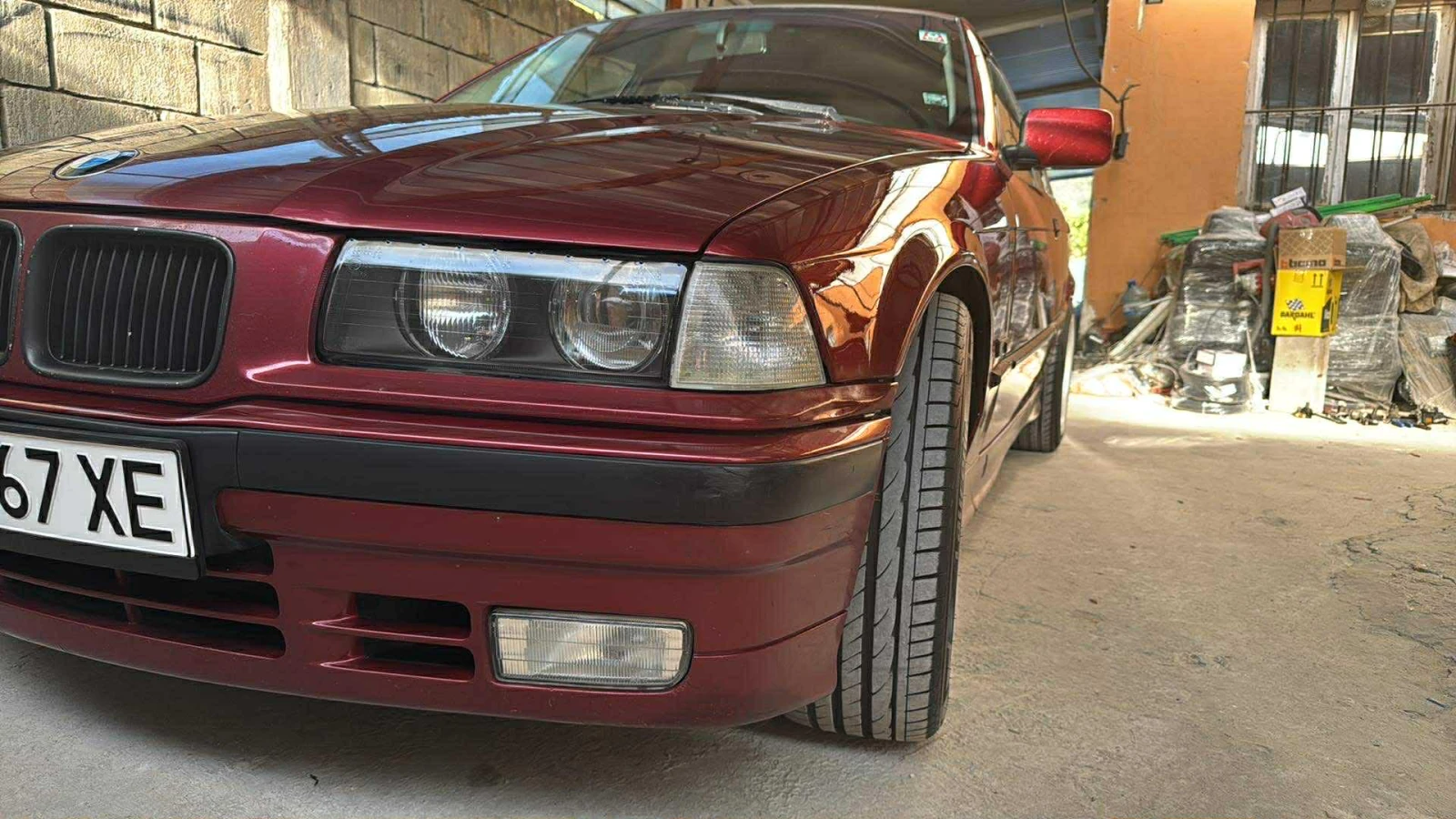 BMW 320, снимка 2 - Автомобили и джипове - 53850016