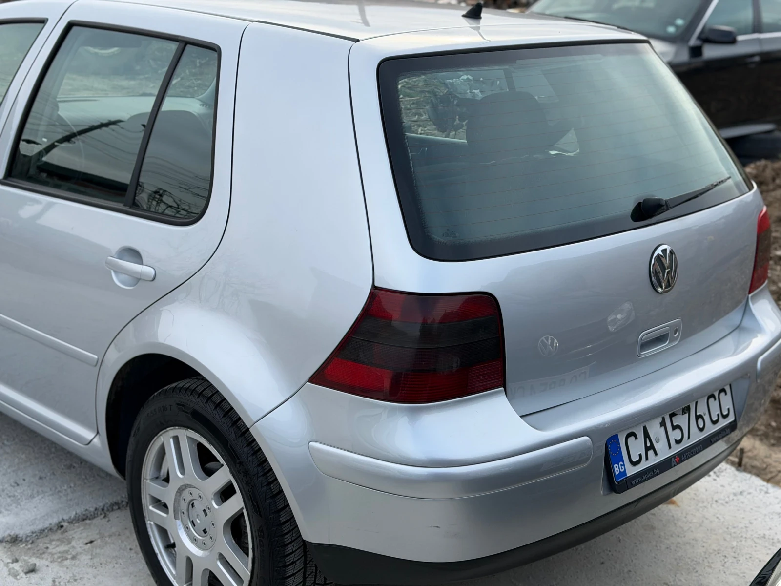 VW Golf 1.9тди101кс , снимка 9 - Автомобили и джипове - 53883022