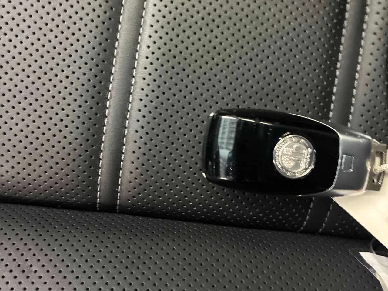 Mercedes-Benz E 63 AMG S/CARFAX/360/HUD/BURMESTER/ПАНОРАМА/ОБДУХВАНЕ, снимка 12 - Автомобили и джипове - 53924471