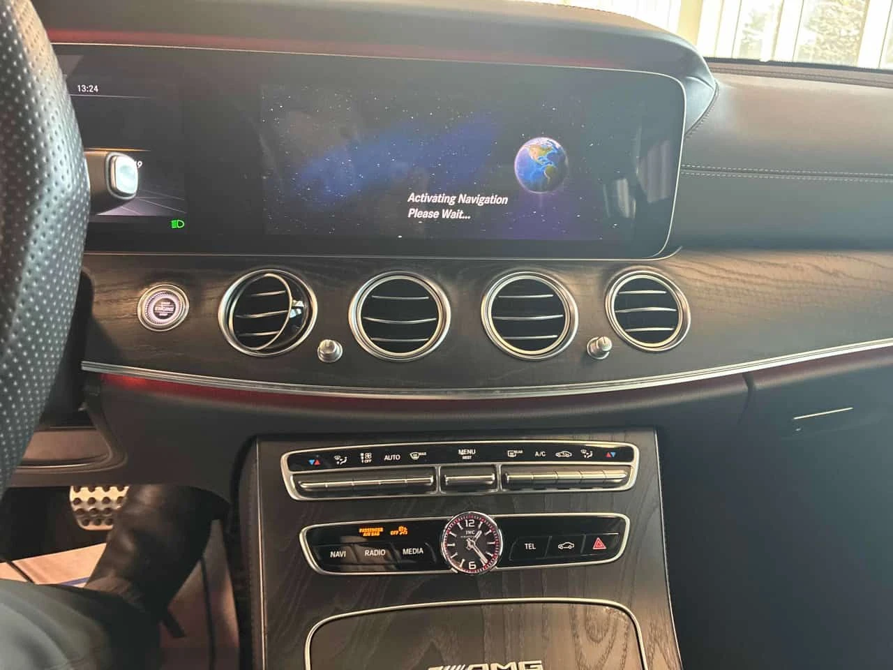 Mercedes-Benz E 63 AMG S/CARFAX/360/HUD/BURMESTER/ПАНОРАМА/ОБДУХВАНЕ, снимка 9 - Автомобили и джипове - 53924471