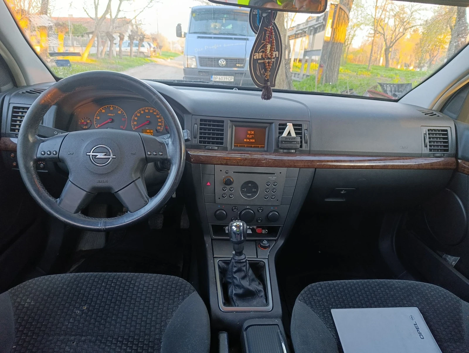 Opel Vectra 2.2 DTI 125, снимка 10 - Автомобили и джипове - 54140732