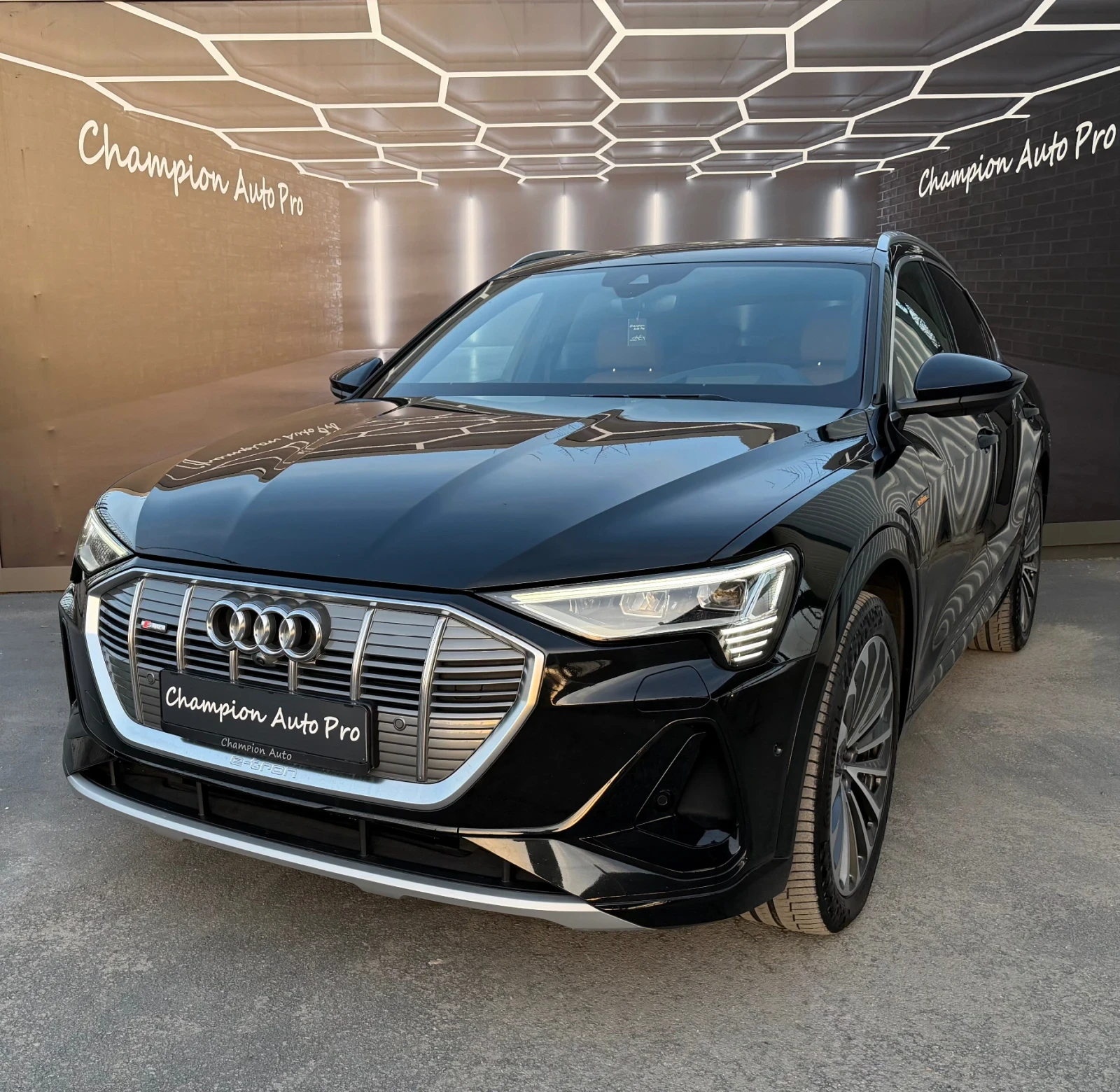 Audi E-Tron 55/Sportback/S-Line/Pano/Hud/360* /B&O