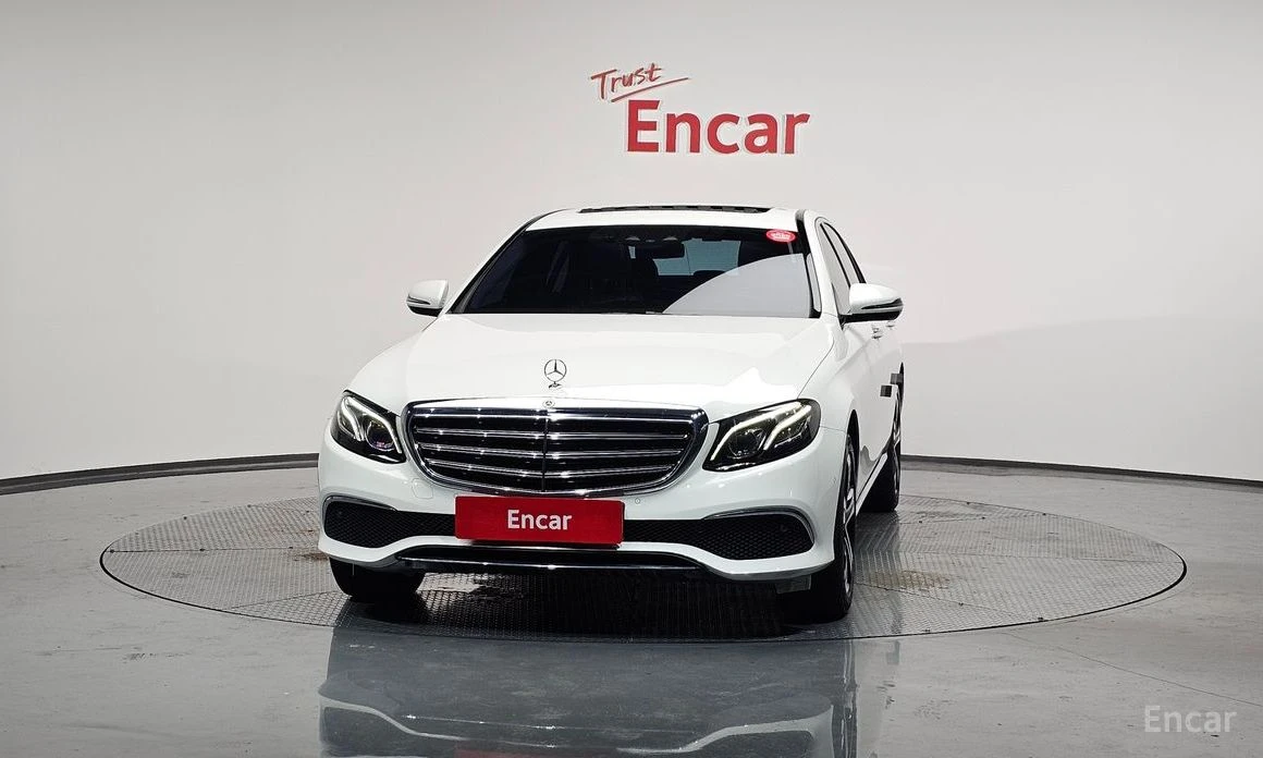 Mercedes-Benz E 220 E220d 4MATIC Exclusive, снимка 13 - Автомобили и джипове - 54479018