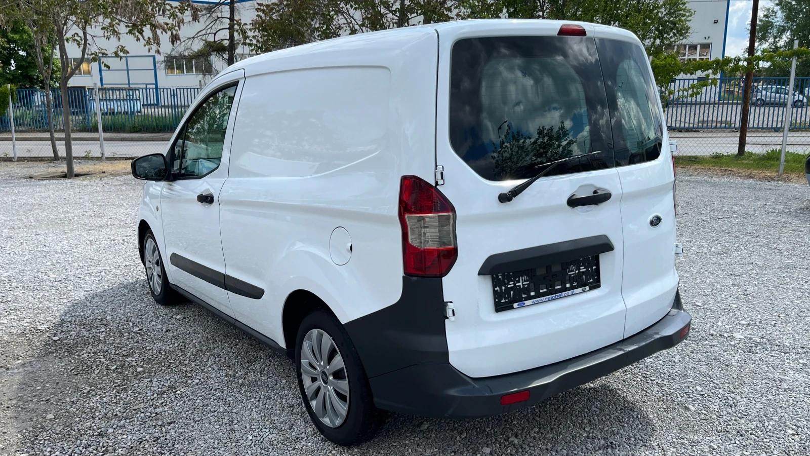 Ford Courier EURO 6 100kc, снимка 5 - Автомобили и джипове - 54634940