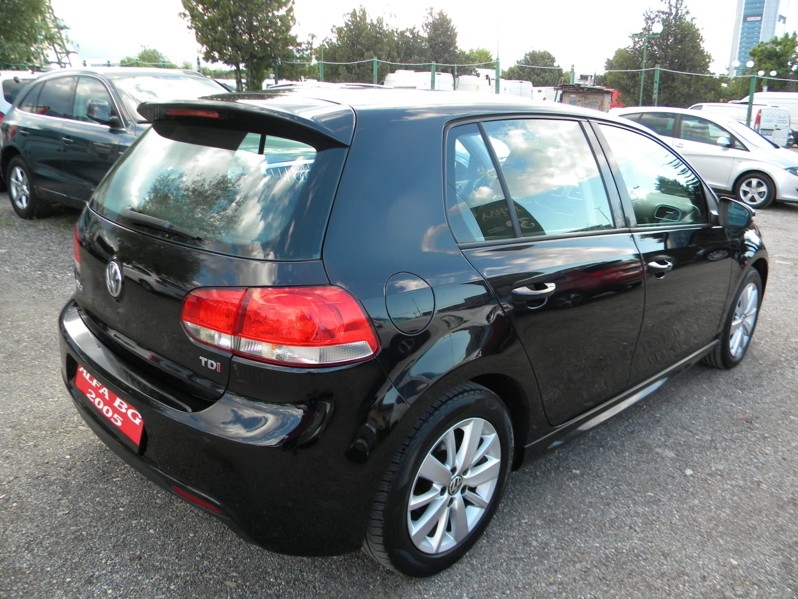 VW Golf 6* R-LINE* TDI* EURO-5B* , снимка 4 - Автомобили и джипове - 54693233